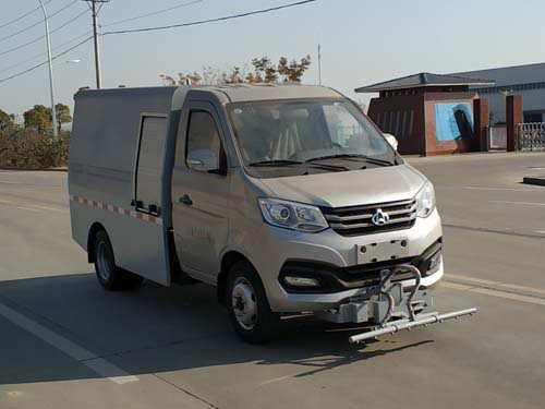 楚勝牌CSC5036TYHSC6型路面養護車